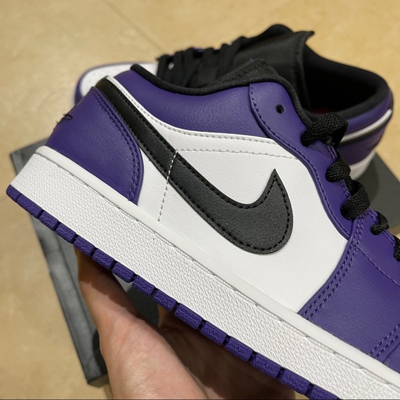 Air Jordan 1 low Men’s Sneakers - Picture 2 of 7